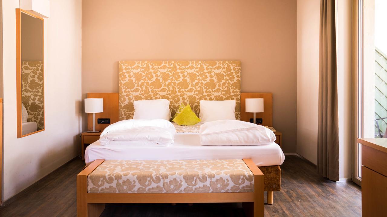 Flora Hotel & Suites Merano Eksteriør billede